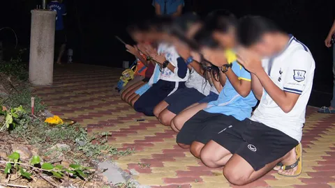 สุดเฮี้ยน! วัยรุ่นตะโกนลบหลู่สิ่งศักดิ์สิทธิ์ เจอดี ด.ญ.หวีดร้องตัวเกร็ง