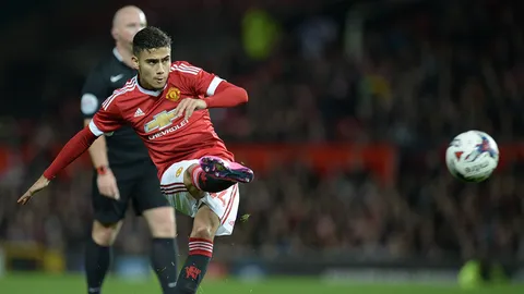 'ฟาน กัล' รับจัดทัพยากขึ้น หลังเห็นฟอร์ม 'เปเรรา' ในเกมลีกคัพ