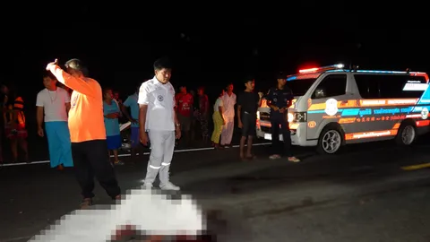 สลด!! วัยรุ่นขี่จยย. เกี่ยวกันล้มขวางถนน เจอเก๋งเบรกไม่ทันทับซ้ำ ดับ 2 