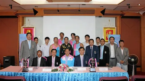 'ตูน-กัน' จับมือวิ่ง สวนกุหลาบมินิฯ 