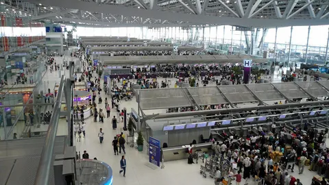 ออกหมายจับ! 2 อดีตบิ๊ก บทม. เบี้ยวนัดฟังฎีกาคดีหนองงูเห่า