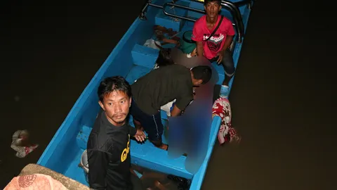 พายุซัด! พ่อค้าขายปลาเรือล่มดับจมเลน!