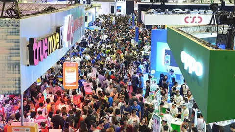 มือถือยังขายดี! ปิดฉาก 'โมบาย เอ็กซ์โป 2015' คนแห่ช็อปสมาร์ทโฟนไฮเอนด์