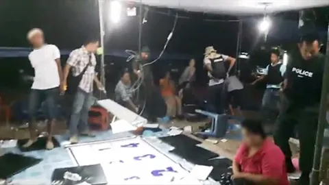 ผบช.ภ.8 เด้ง 5 เสือโรงพักถ้ำพรรณรา เซ่นบ่อนการพนันกลางเมือง