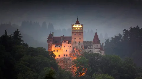 แกะรอยปราสาทสุดเฮี้ยน