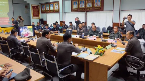 รอง ผบ.ตร. ลงพื้นที่เร่งรัดคดี แทงเด็ก 17 แผล - ตร.ระนอง ตั้งนำจับ 5 หมื่น