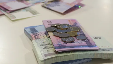 พท. อยากเห็นเศรษฐกิจไทยฟื้นจริง ไม่ใช่แค่พูดสร้างความหวัง 