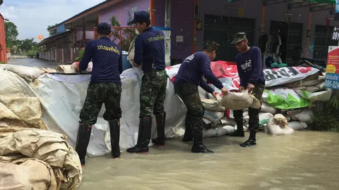 ท่วมอีกรอบ ‘เทศบาลทับมา‘ ระยอง! เร่งลอกคลอง รับพายุลูกสุดท้าย 