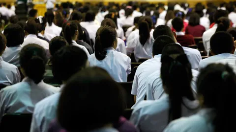 อดีตคณบดีครุฯ จุฬาฯ ชี้ การศึกษาไทย ตกต่ำ