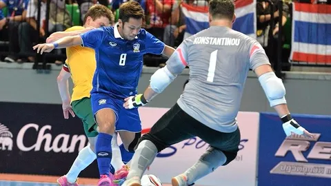 โต๊ะเล็ก 'ช้างศึก' หืดจับ! ไล่บี้ 'ออสซี' 5-3 เถลิงแชมป์อาเซียน 2015