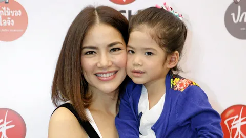 ‘นาวา’ติดนิทาน ‘อ้อม’ยิ้มแทรกความรู้
