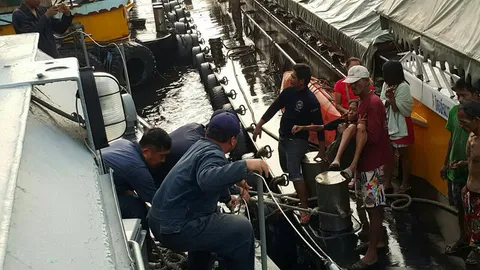 ทร.ส่งเรือรบ ช่วยผู้ป่วยอาการกำเริบ บนเรือสินค้ากลางทะเล 