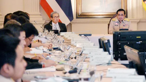 รัฐไฟเขียวขายข้าวเสื่อม 2 ล้านตัน 