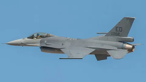  เอฟ-16 วี บินเที่ยวแรก ประสบความสำเร็จ ชี้เหนือกว่าทุกรุ่นที่ผลิตมา