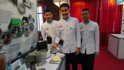 หม้อสนามนึ่งข้าวเหนียว นักเรียนคิด...ทหารใช้