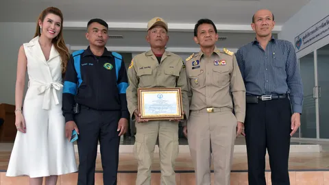 ผวจ.ภูเก็ตปลื้ม อปพร.เก็บกระเป๋าเงินนักท่องเที่ยว ชูเป็นพลเมืองดีต้นแบบ