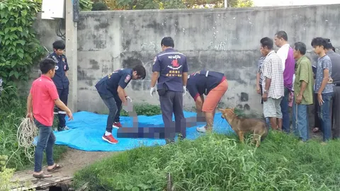 ซัดน้ำเมาฉลองออกพรรษา! ลุงสมุทรสาคร พลัดตกคลองหลังวัดจมดับ