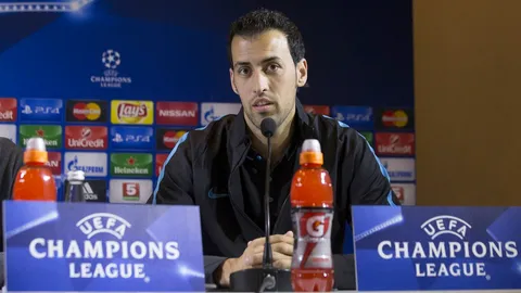 'เอ็นริเก' ยก 'บุสเกตส์' คือมิดฟิลด์ที่ดีที่สุดในโลก