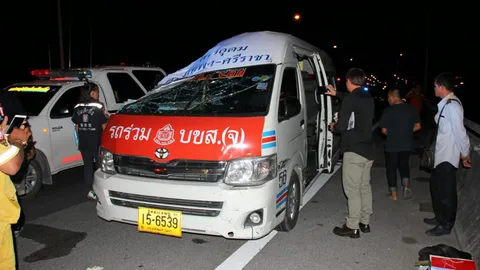 ตู้เหยียบทำเวลา ชนทางด่วน4ศพ โชเฟอร์ตีนผีห้อแหลกเจ็บอีก10