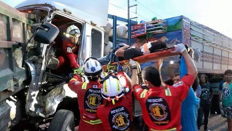 ชนกันเละ