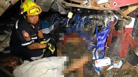 ชนสองท่อน