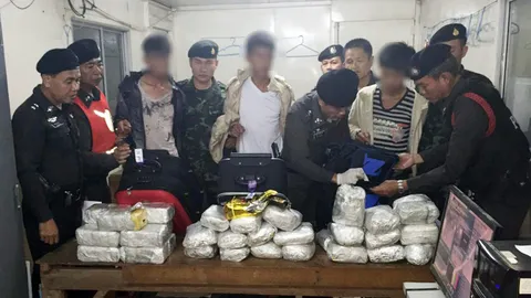 กล้ามาก! 3 โจ๋ขนไอซ์-ยาบ้ากว่าแสนเม็ด ขึ้นรถทัวร์ เชียงใหม่มุ่งหน้า กทม. 