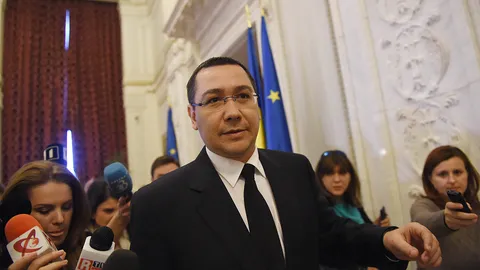 ผู้นำโรมาเนียลาออก เซ่นเหตุไฟไหม้ผับดับ 32 ศพ