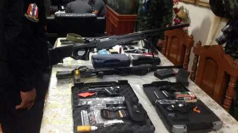 บุกทลายบ่อน-โต๊ะบอลเมืองยะลา รวบนักพนันเกือบ 80 ราย