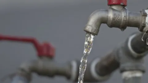 วัชรพล,ออเงินหมื่นหลังเฮ วางประปาใหม่แนวพหลฯ-รัตนโกสินทร์สมโภชน์เสร็จ