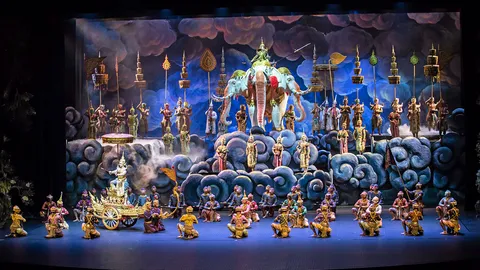 สมเด็จพระเทพรัตน์ ทรงชื่นชมโขนศิลปาชีพฯ ทำได้ดีในทุกๆฉาก ทั้งนักแสดง นักร้อง นักดนตรี