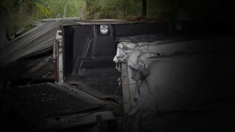 ตกรถตาย! ร.ต.ท.ขับไปส่งที่นอน ลูกน้องนั่งหลัง ร่วงหัวฟาดฟื้นดับ