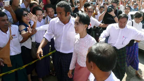 ซูจี ชนะเลือกตั้งถล่มทลาย ลงสมัคร ส.ส.ในย่างกุ้ง NLD นำโด่งได้แล้ว163 ที่นั่ง !