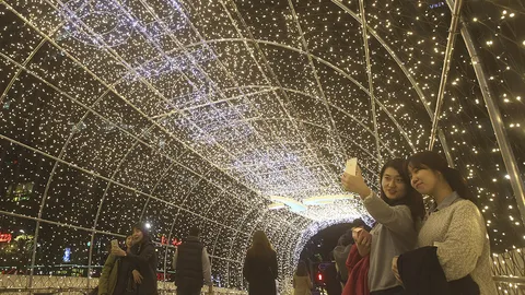 โลกาภิวัตน์ 13/11/58