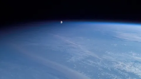 โชคดีไป!! เศษซากอพอลโล 11 ตกสู่มหาสมุทรอินเดียแล้ว ตอนใกล้เที่ยง