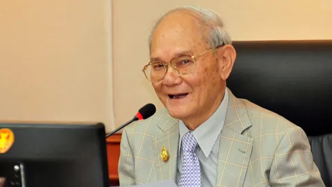 โฆษก กรธ. แนะเพื่อไทย อ่านชี้แจง 'มีชัย' ให้ละเอียด ปมที่มานายกฯ