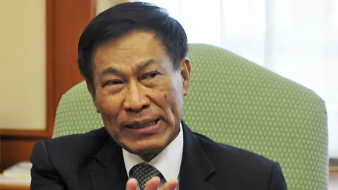 อภิชาต ปัด กรธ.เอาเเน่ นายกฯ คนนอก