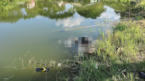 ครูหนุ่มโดดน้ำ ศพลอยอืดสระโรงเรียนจ.เลย คาดเครียดหนี้-โรครุมเร้า