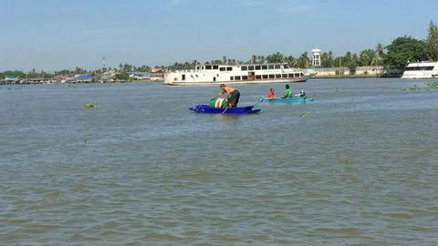 เรือโยงชนกันกลางเจ้าพระยา 3 ลำบรรทุกทราย จมก้นแม่น้ำ