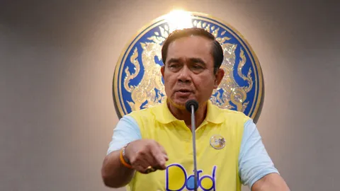 'บิ๊กตู่' สั่ง สมคิด ลดปัญหาโครงการสะดุด ตั้ง วิษณุ ดู ก.ม.แก้ปัญหา กยศ.