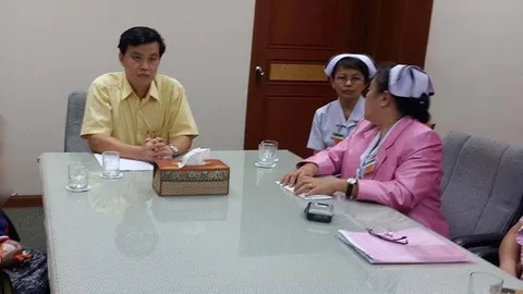 เรื่องนี้จะไม่จบ! คนป่วยร้อง พยาบาล รพ.ศูนย์ฯ จัดยาผิด ทั้งยังวีนแตก 