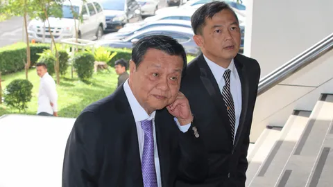 ไกล่เกลี่ยไม่สำเร็จ! สมยศ ฟ้องหมิ่นฯ ชัจจ์ ศาลนัด 14 ธ.ค.นี้ 