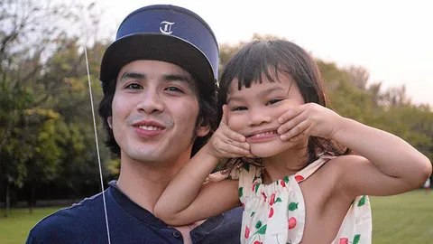 พ่อแอมมี่ กระเตง ลัลลาเบล ลั้ลลา สัมผัสธรรมชาติ สวนรถไฟ