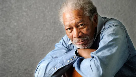 'มอร์แกน ฟรีแมน' ระทึก! บินส่วนตัวยางระเบิดกลางอากาศต้องจอดฉุกเฉิน