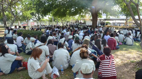 พนักงาน ‘ยาโน่’ ประท้วงยืดเยื้อ! ไม่ได้โบนัสเพิ่ม เสนอเป็นค่ารถแทน    