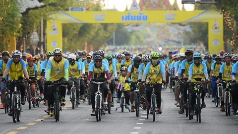 วันแห่งประวัติศาสตร์ "ปั่นเพื่อพ่อ BIKE FOR DAD"