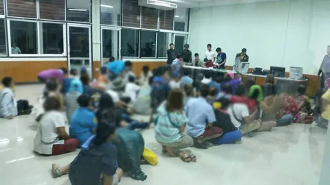 จนท.200 นายปิดล้อม 3 บ่อนพื้นที่ตร.โรงพักจอหอ รวบ 142 ผีพนัน
