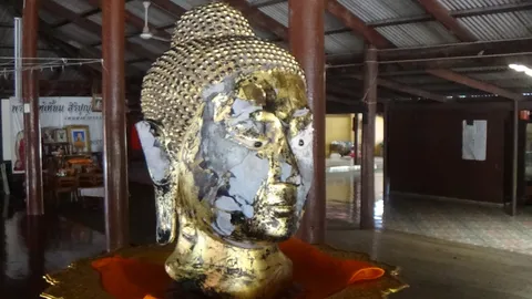 ตะลึง! เจ้าอาวาสฝันถึงเศียรพระ 9 ครั้ง ขุดเจอกลางสระอีกวันน้ำเป็นสีมรกต