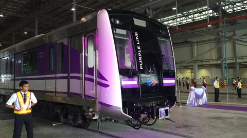 นายกฯ ทดสอบเดินรถไฟฟ้าสายสีม่วง ให้ ปชช.ลองนั่ง พ.ค.59