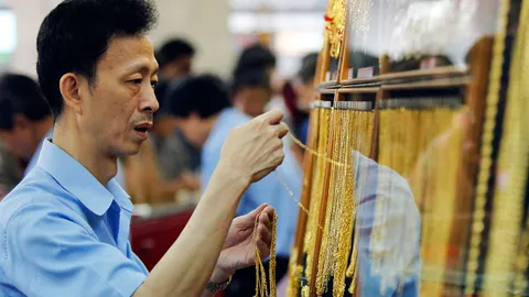 ดัชนีเชื่อมั่นทอง ธ.ค. ร่วงเดือนที่ 2 คาดปี 59 ขยับบาทละ 19,750