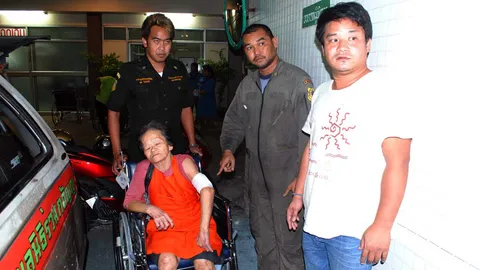 นักเรียนช่างกลเหิม ไล่ยิงอริกลางถนน ชาวบ้านถูกลูกหลงเจ็บ 1